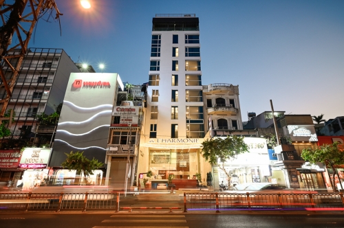 Khách Sạn CHARMONIE