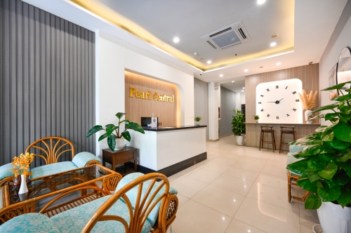 Khách Sạn Pearl Central