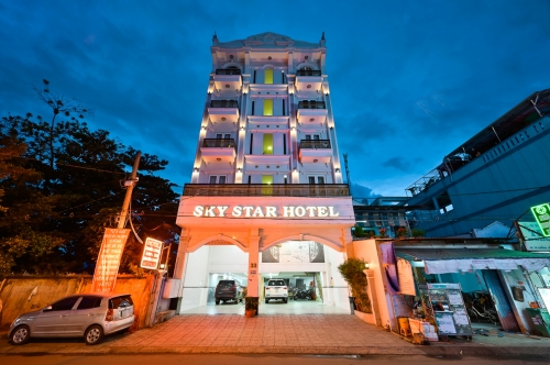 Khách Sạn Sky Star